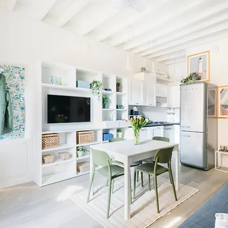 Lovely On The Navigli River By Easylife Apartamento *